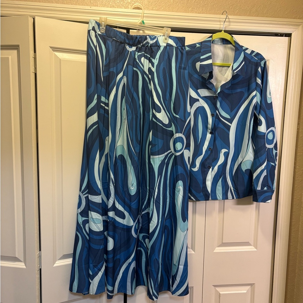 Blue Patterned Maxi Skirt - Picture 2 of 4